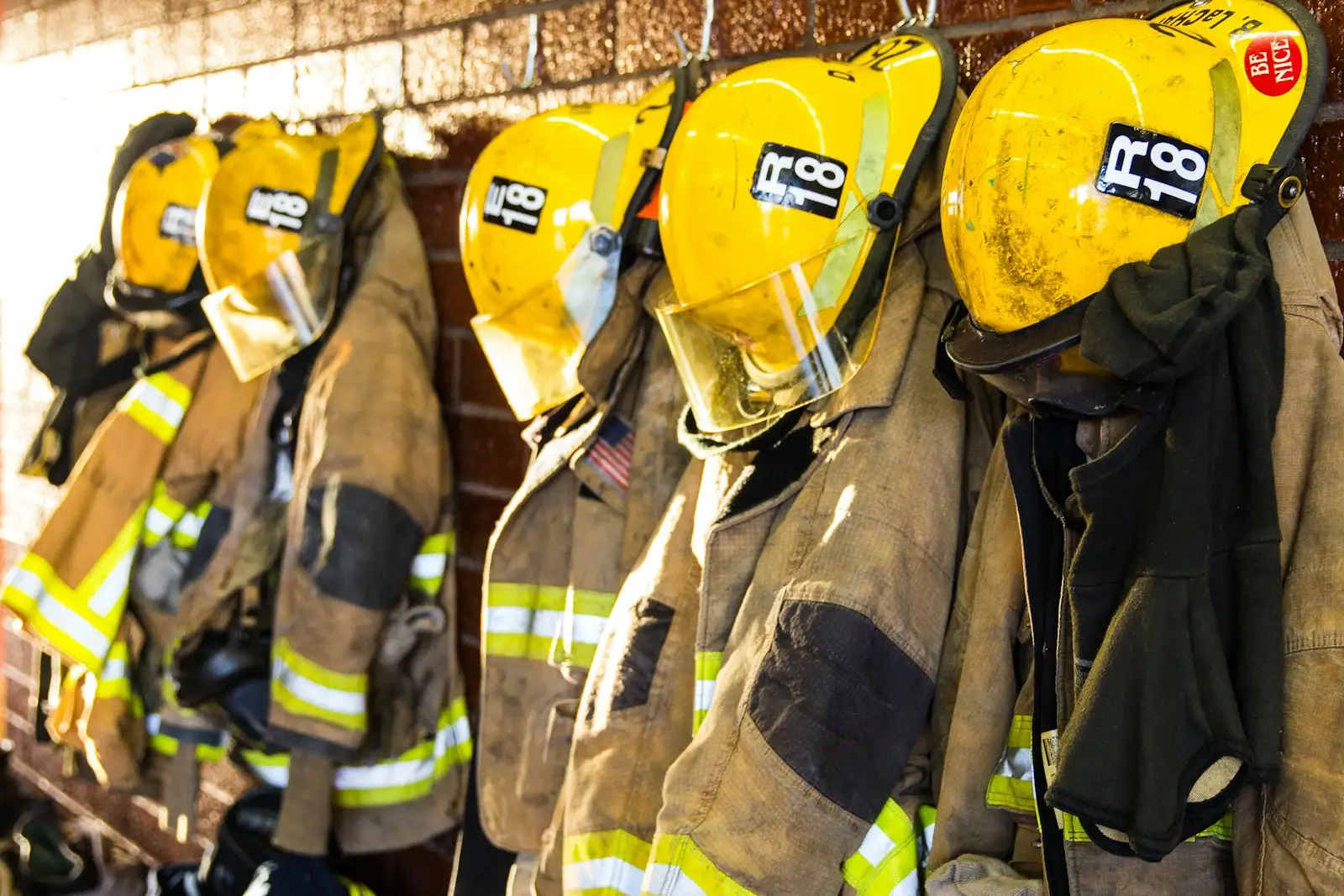 Equipo de protección de bomberos industriales de Fire Solutions Services